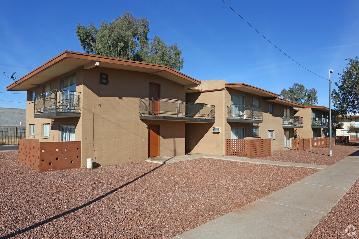 Mountain Vista Apartments in Phoenix, AZ