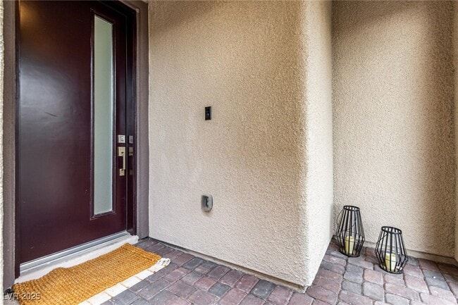 Building Photo - 759 Rogue Wave St