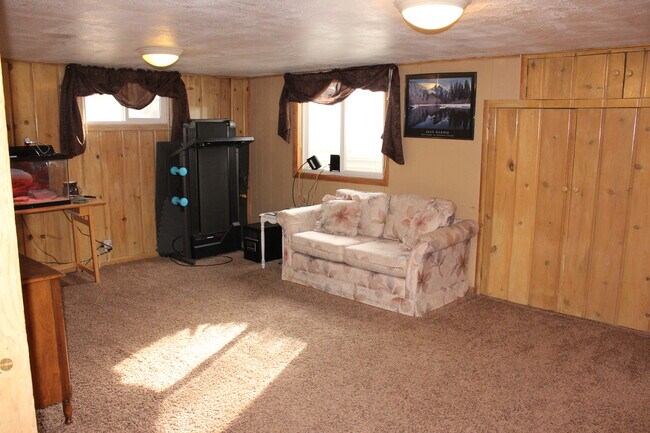 Living Room - 274 N 300 W