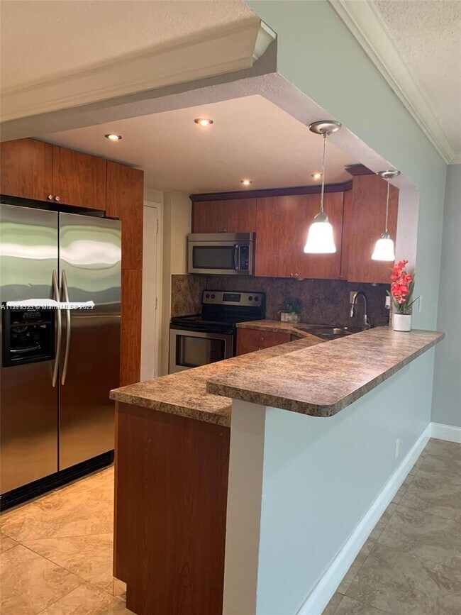 Foto del edificio - 9143 SW 77th Ave