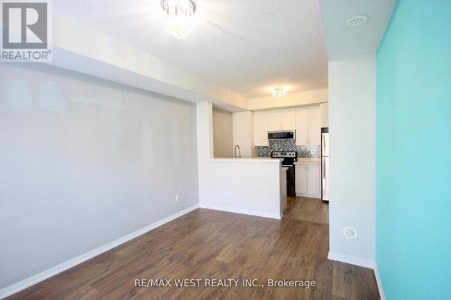 Building Photo - 250 Sunny Meadow Blvd