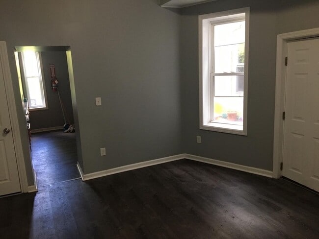 Building Photo - 746 Centre St