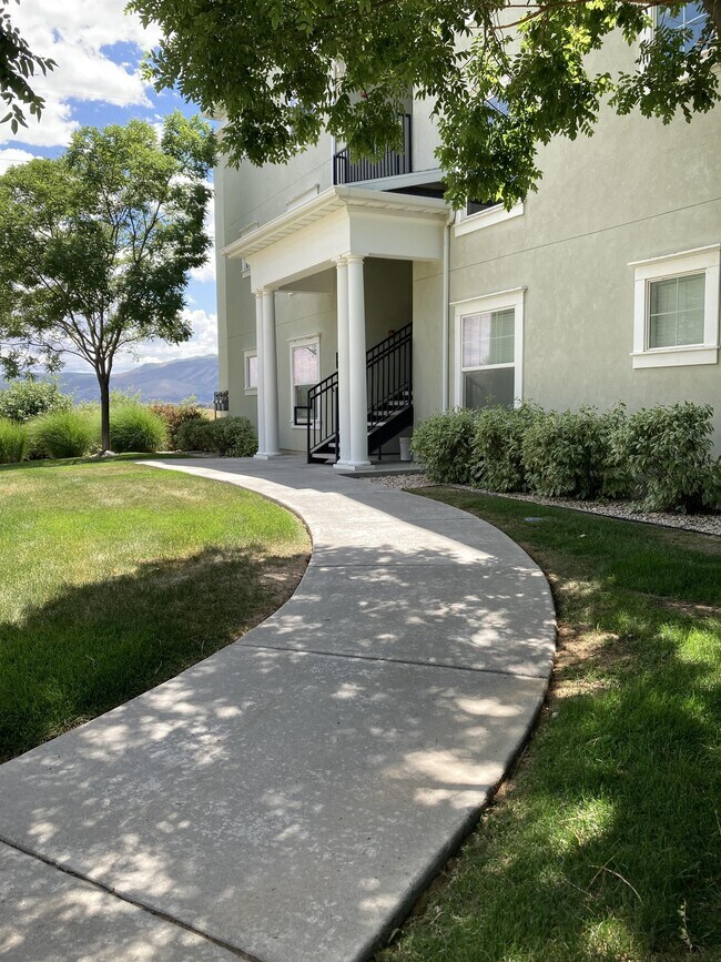 Building Photo - 11773 Currant Dr