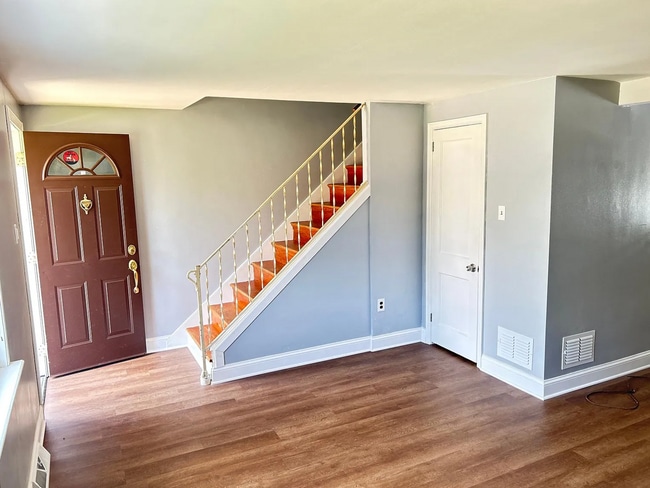 Building Photo - 75 Wise Ave