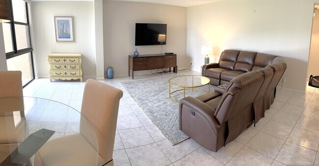 Foto del edificio - 2455 Lindell Blvd