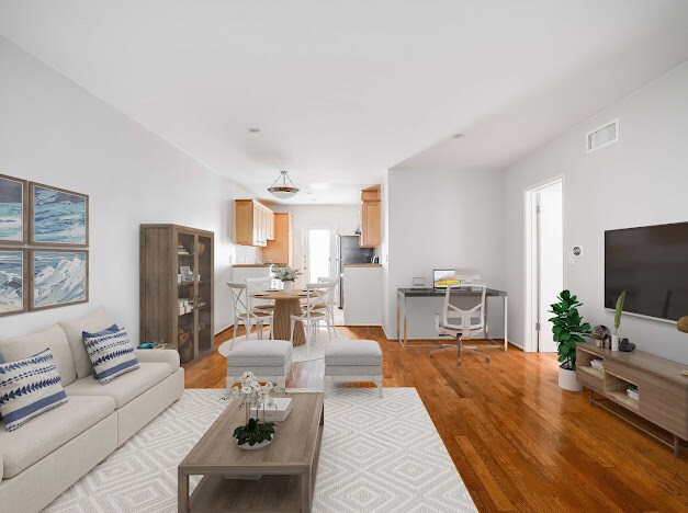 Foto del edificio - 12026 Goshen Ave