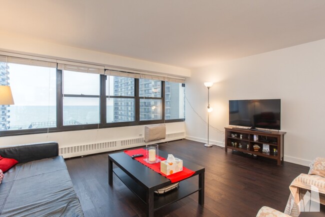 Foto del edificio - 6030 N Sheridan Rd