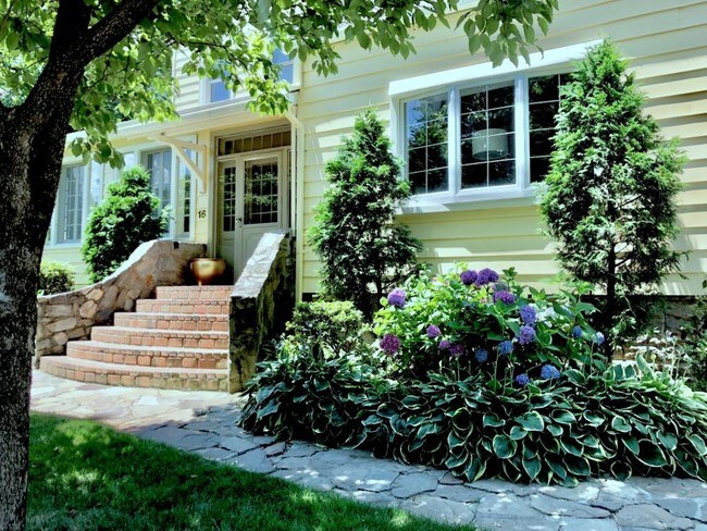 Foto del edificio - 2 bedroom in Larchmont NY 10538