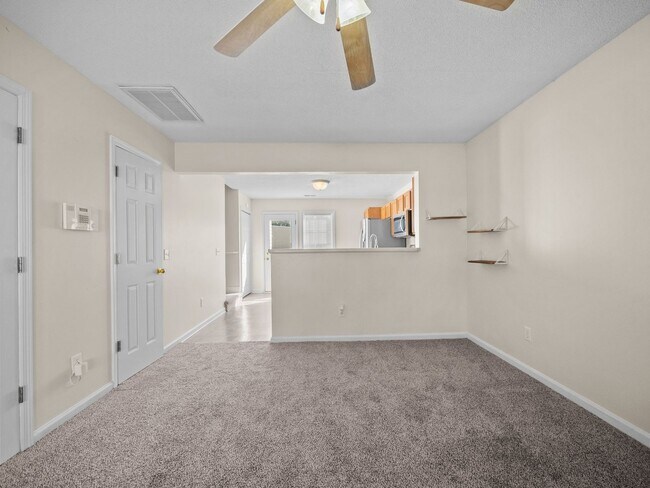 Foto del edificio - Welcome to Cornerstone Village!