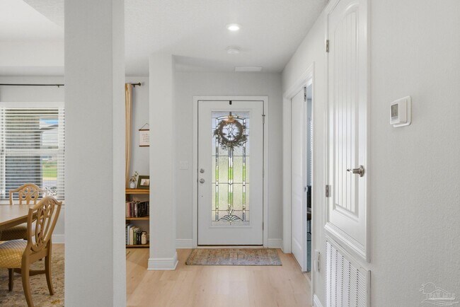 Building Photo - 5725 Montauk Wy
