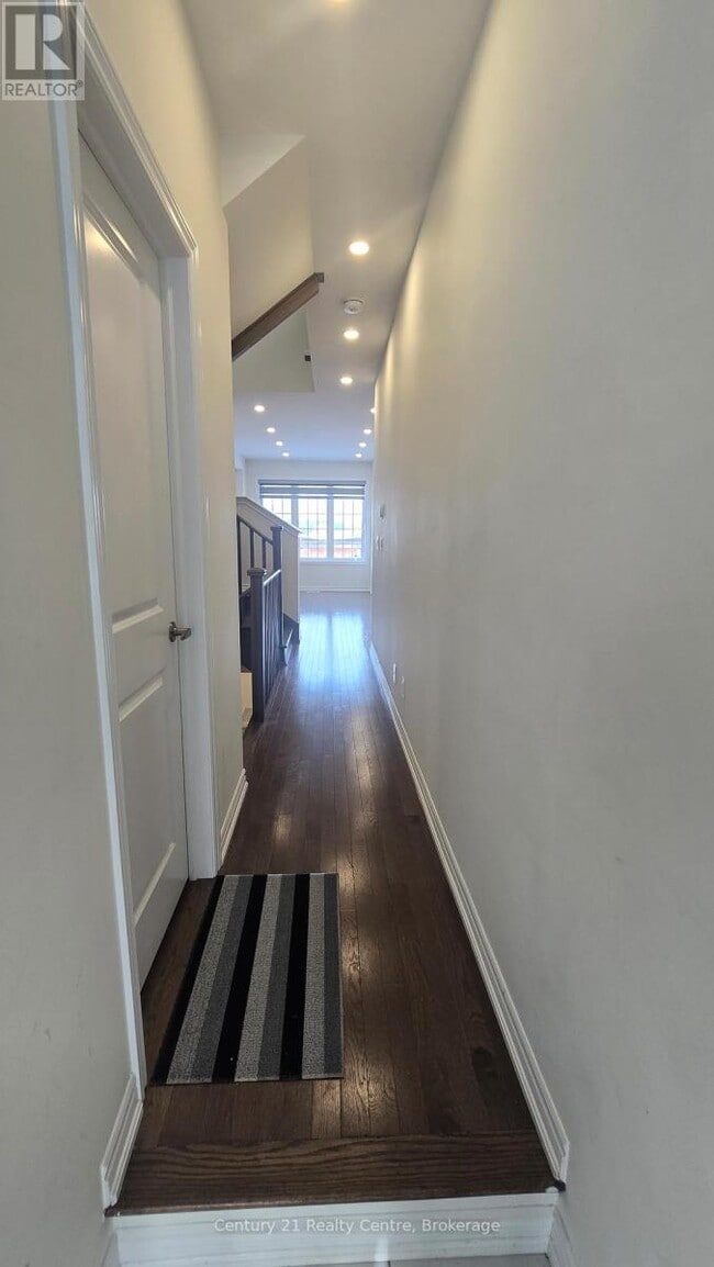 Building Photo - 86 Sutcliffe Dr