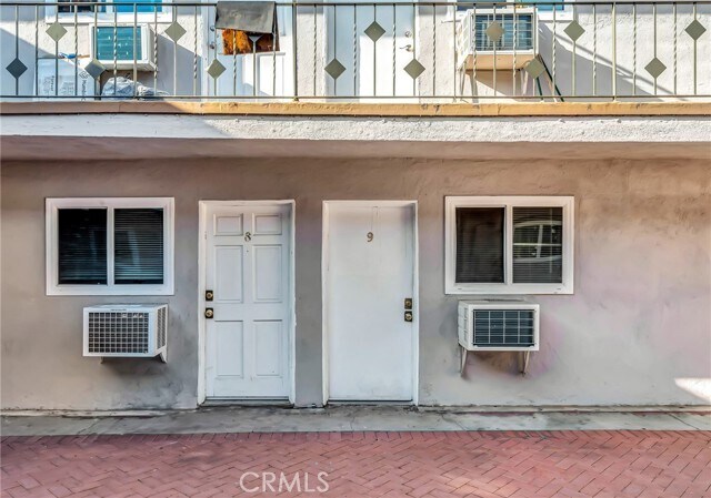 Foto del edificio - 6735 Elmer Ave