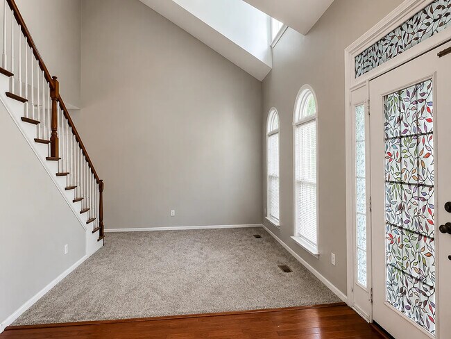 Foto del edificio - 17239 Knoxwood Dr