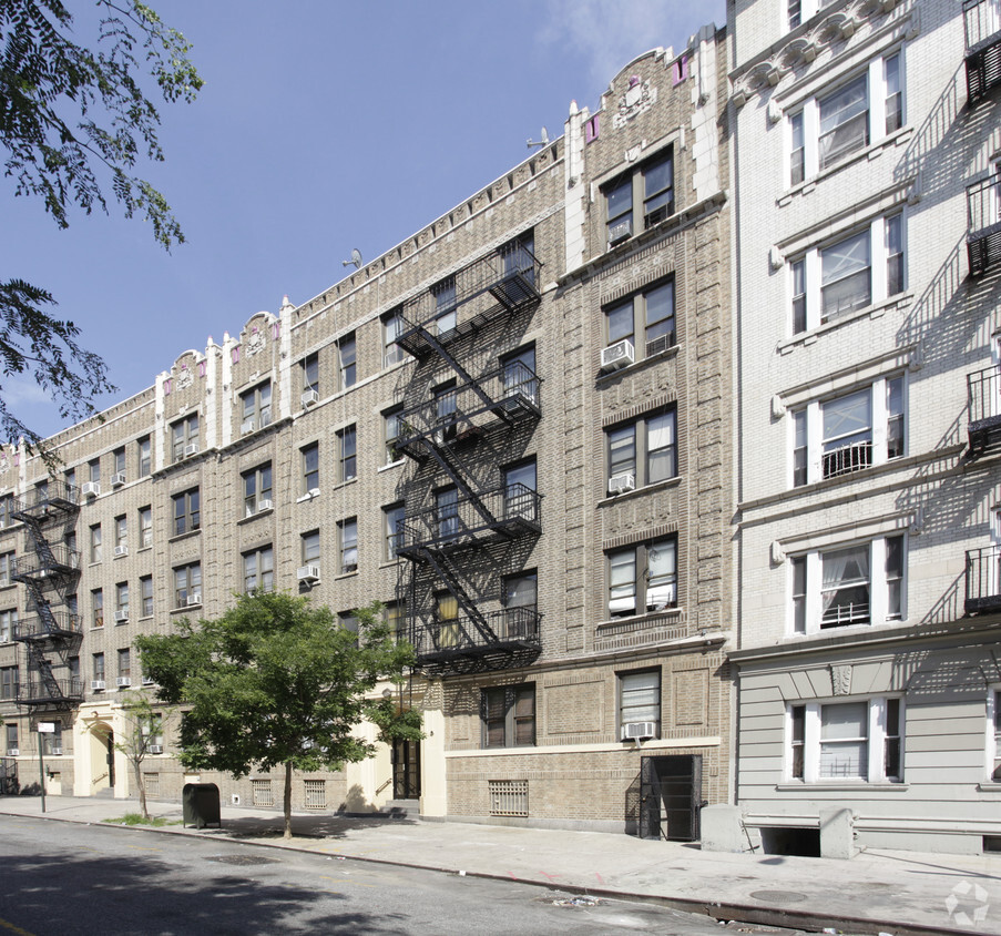Primary Photo - 370 Wadsworth Ter