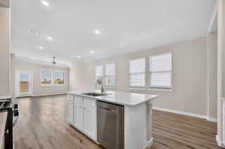 Building Photo - 307 Bertney Dr