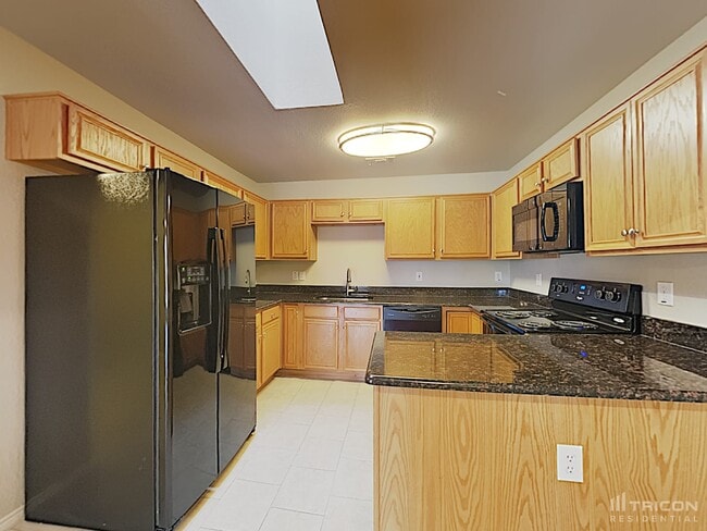Foto del edificio - 1013 Meadowbend Dr