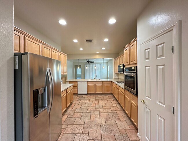 Foto del edificio - Echo Ridge At The Ridges In Summerlin-Unit 1
