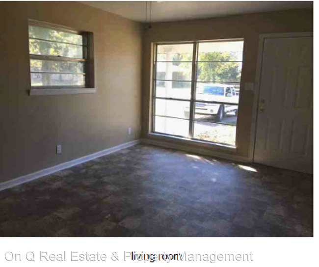 Building Photo - 3 br, 1 bath House - 105 S. Magnolia