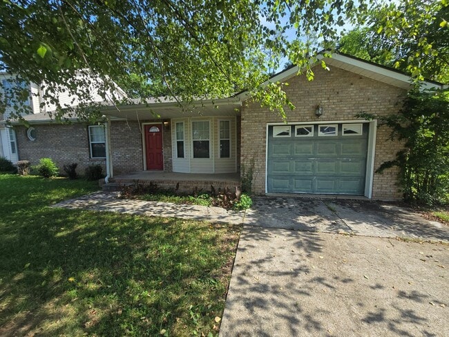 Building Photo - 698 Needmore Rd