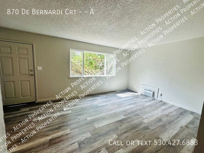 Foto del edificio - 870 De Bernardi Ct