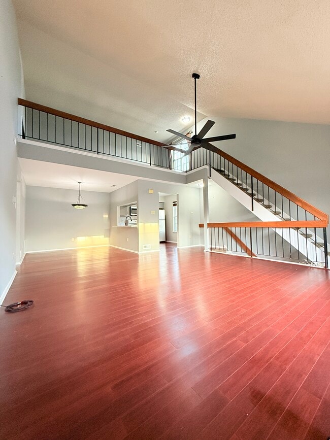 Foto del edificio - 2704 Tarnbrook Dr