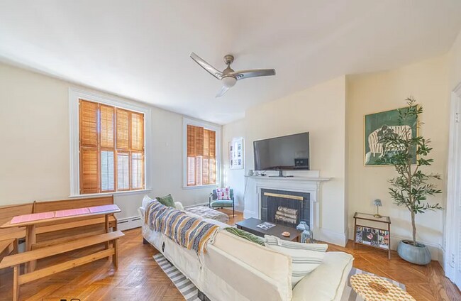 Foto del edificio - 1712 Beacon St