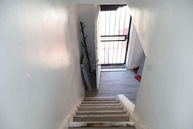 Foto del edificio - 15840 Indiana St