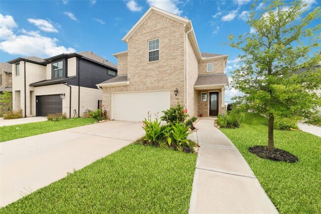 Building Photo - 728 Lake Lacosta Dr