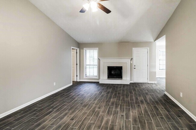 Building Photo - 609 Seaboard Dr