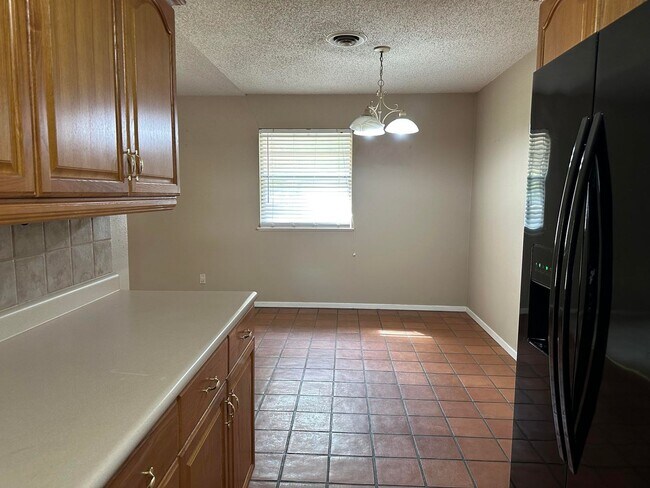 Building Photo - 1206 Pembrook Dr