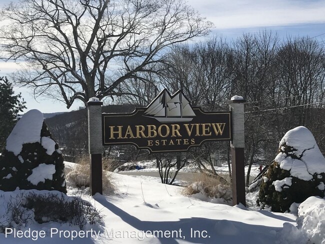 Building Photo - 2 br, 2.5 bath House - 31 Harbor View Lane