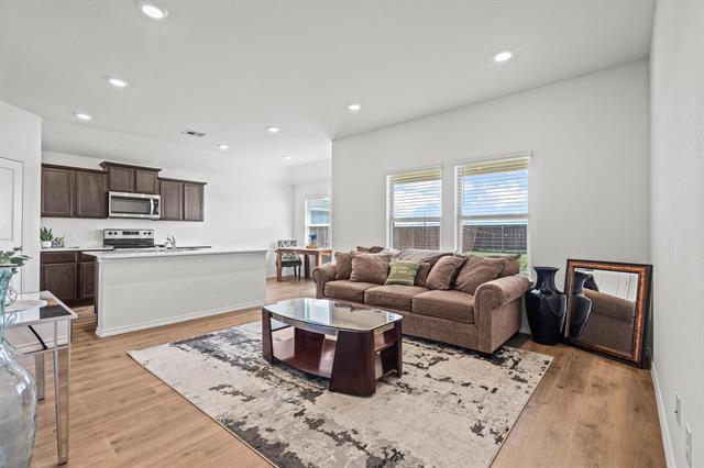 Foto del edificio - 120 Creek End Dr