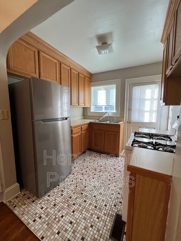 Foto del edificio - 2109 Kenmore Ave