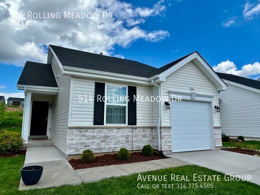 Primary Photo - Perfect blend of style and functionality