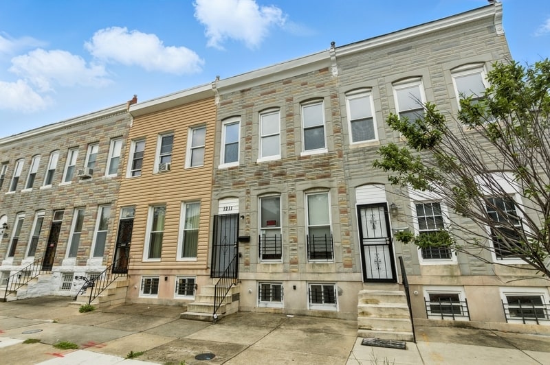 Primary Photo - 1211 E Oliver St