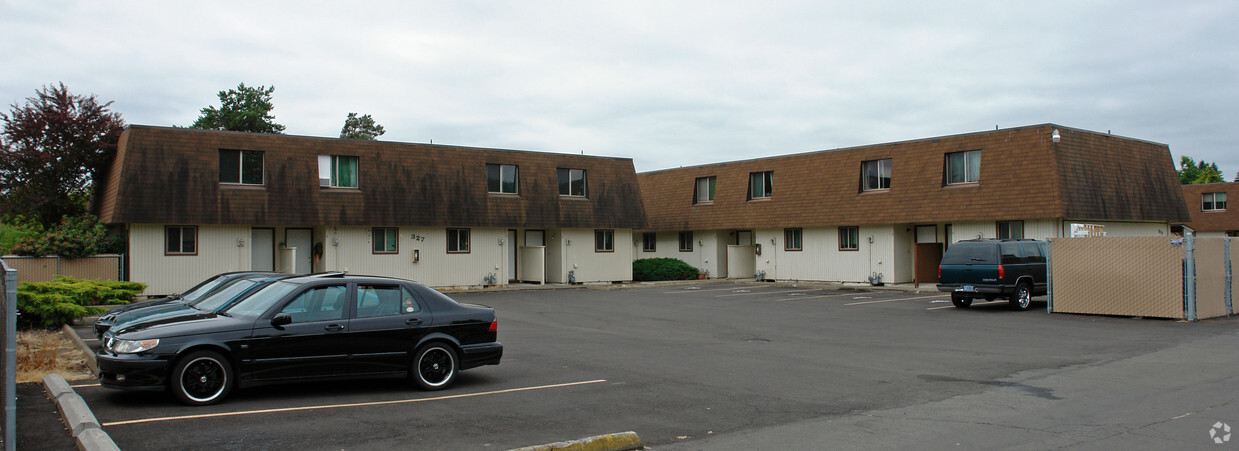 Primary Photo - Mead Park Townhouses West