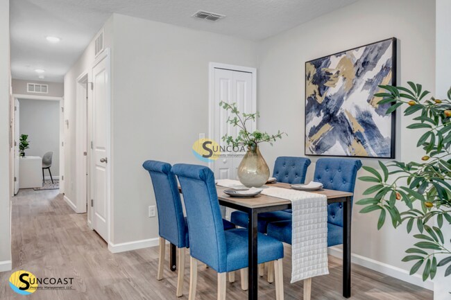 Foto del edificio - 6451 Breezy Oaks Wy