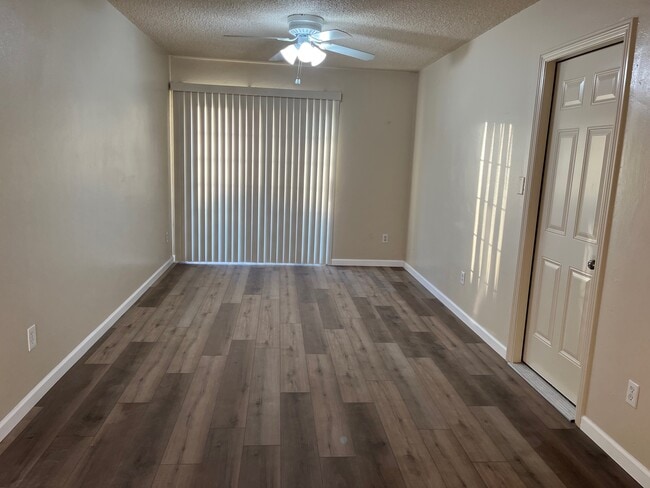 Building Photo - 30221 CA-33