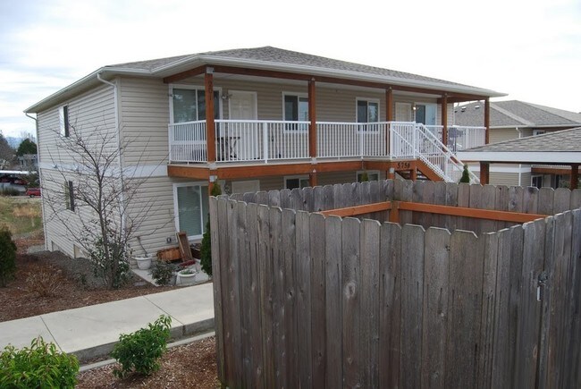 Building Photo - 5752 Legoe Ln