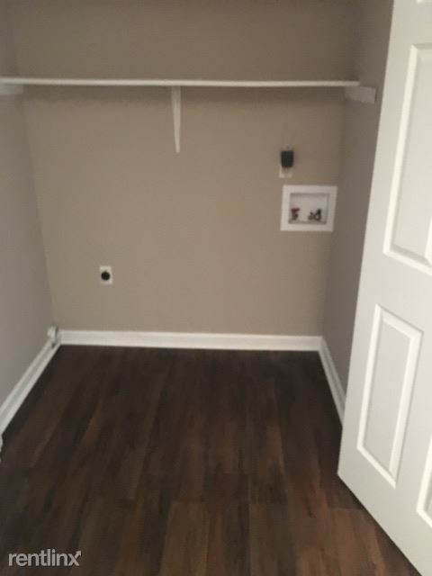 Building Photo - 2 br, 1.5 bath Apartment - 2 Kim Court