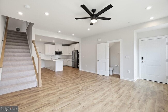 Foto del edificio - 44481 Wolfhound Sq