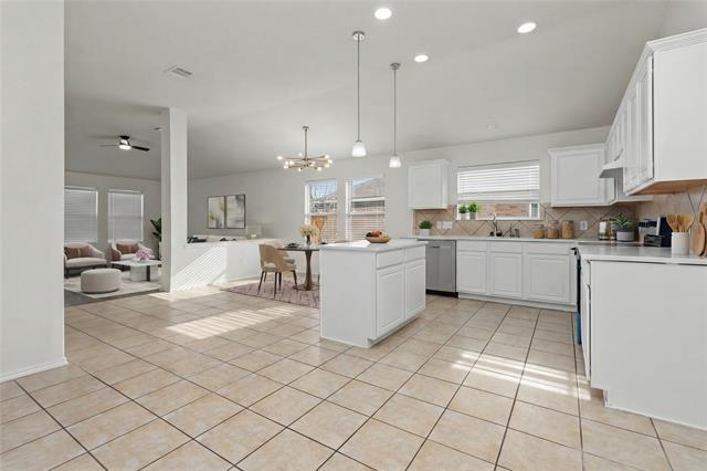 Building Photo - 3256 Torio