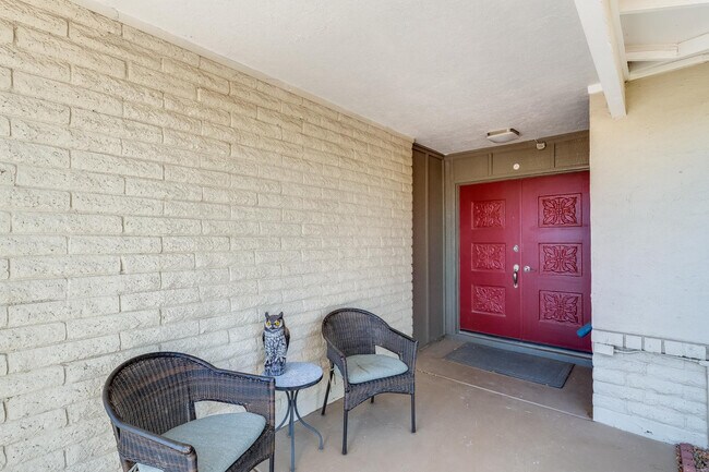 Building Photo - 5352 W Port Au Prince Ln