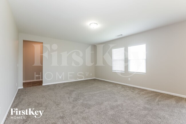 Building Photo - 156 Alexander Ln