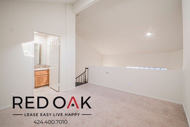 Foto del edificio - 4651 Cahuenga Blvd