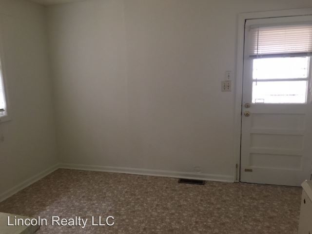 Building Photo - 3 br, 1.5 bath House - 909 Brookhaven Drive