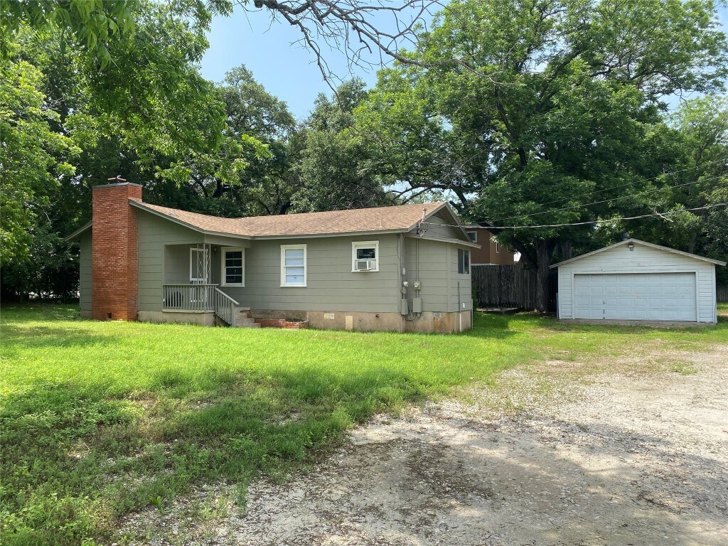 Primary Photo - 1609 Matthews Ln