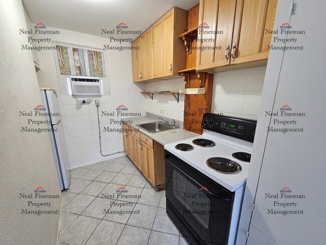Foto del edificio - Studio/1 Bathroom Condo. 1 Assigned parking.