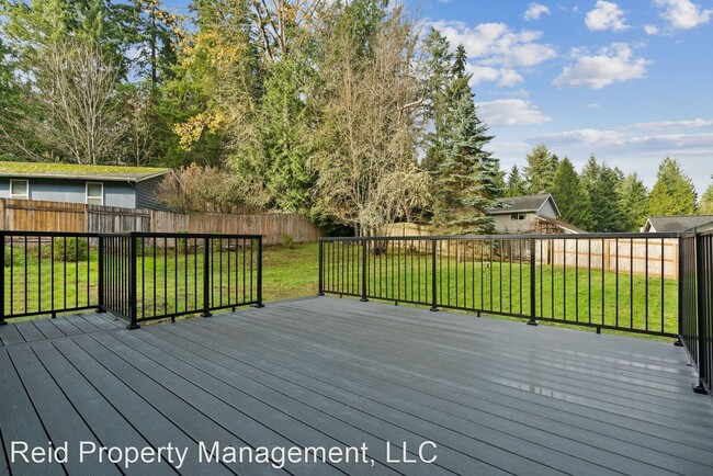 Foto del edificio - 3 br, 1 bath House - 3948 NE Seldom Seen Ln