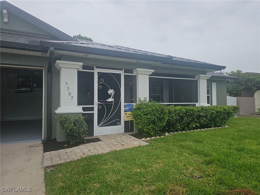Foto principal - 5307 3rd St W